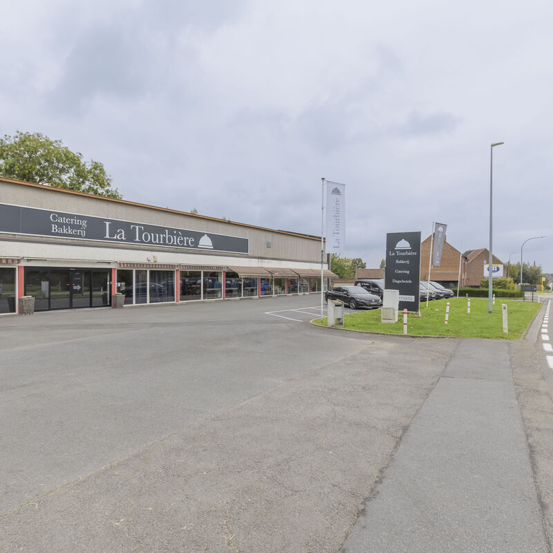 LR Geraardsbergsesteenweg 260 9400 Ninove 020