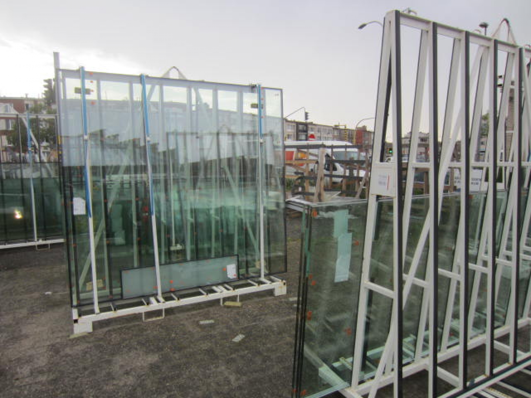 Achteruit platform Weggelaten groothandel / bedrijf in plaatsing en verkoop van ramen , deuren , glas en  kraanwerk gelegen te Wommelgem over te nemen en te koop ( D 3582 ) -  Overnamemarkt