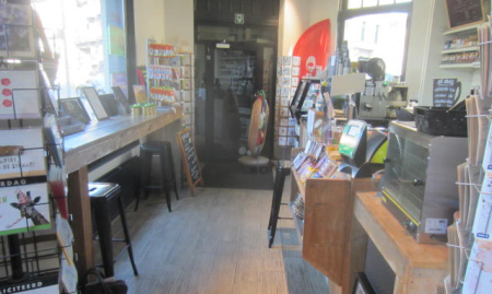 broodjeszaak / dagbladhandel met lotto te Antwerpen - Centrum ( D 3695 ) image
