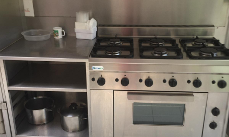 Te koop: Karaktervol handelspand met bakkerij, tearoom en woonruimte  image