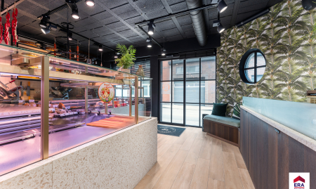 Handelspand met woonst op 1.150 m² in centrum Aarsele!  image