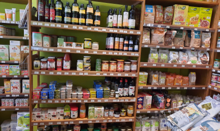 COMMERCE A REMETTTRE Magasin Bio- Alimentation, cosmétique et compliment alimentaire à Etterbeek. BRU-1040