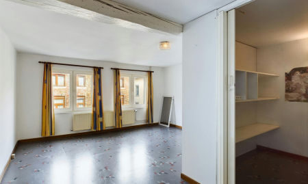 Goed draaiende dagbladhandel op de winkelstraat van Maaseik te koop image