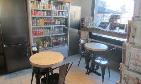 broodjeszaak / dagbladhandel met lotto te Antwerpen - Centrum ( D 3695 ) image