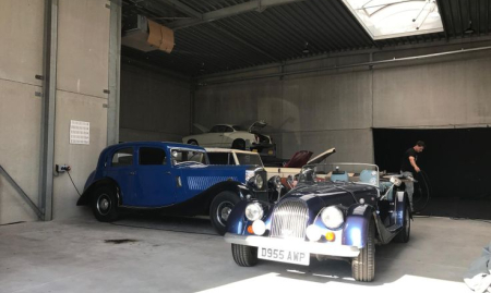Te koop - Halen - Mooie driegevel Industriehal - 200 m2 'onmiddellijk' beschikbaar met drie parkeerplaatsen en twee extra naast het gebouw image