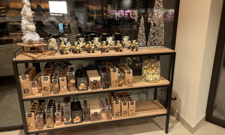 Over te nemen: Goeddraaiende bakkerswinkel op toplocatie te Oostende image