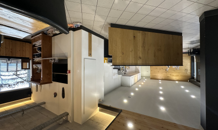 Te koop - Maarkedal - Multifunctionele eigendom met ruim woongedeelte, handelsruimte en zonneterras op toplocatie  image