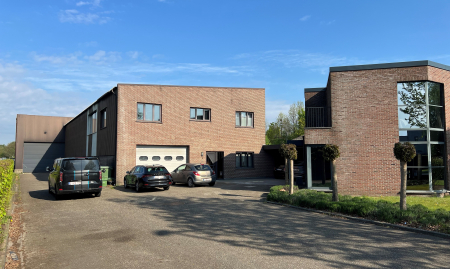 Goeddraaiend Metaalconstructiebedrijf over te nemen in Limburg - Genk image