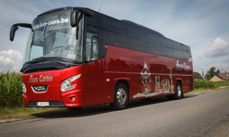Verhuur van Luxe touringcars en minibussen in België en in het buitenland  (OKT Codenaam BUSSEN)