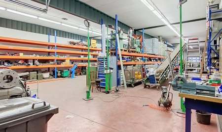 Multifunctioneel bedrijfsgebouw van 3.400 m² in Bocholt image