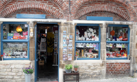 Gekende souvenir- & cadeauwinkel over te nemen te Gent