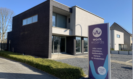 Herk-de-Stad - Te huur of Te koop - Handelsgelijkvloers + appartement voor € 995.000