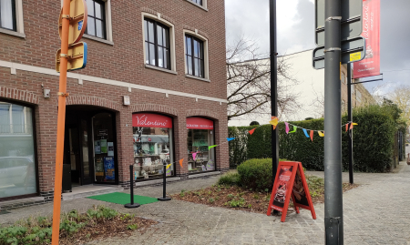Chocolade en geschenkenwinkel over te nemen te Hove  image