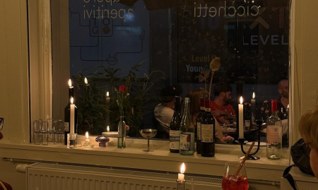 prachtig restaurant/apero bar met terras image