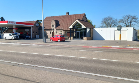 Te huur - Zoutleeuw - Handelspand: winkelruimte met toonzaal en magazijn image