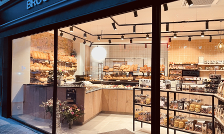 Over te nemen: Goeddraaiende bakkerswinkel op toplocatie te Oostende image