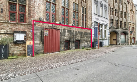 Bar in kelder Zwart Huis over te nemen in Brugge image