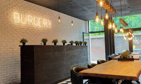 Goed draaiende horecazaak over te nemen in Hasselt TOPLOCATIE! image