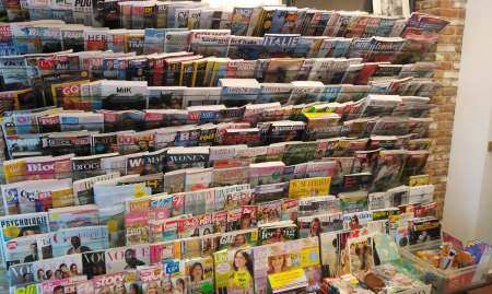 Dagbladhandel op zeer interessante locatie over te nemen in Kortrijk. image