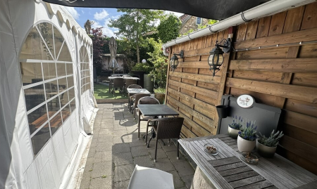 Brugge - Overname instapklaar Fonduehuis - Restaurant met Terras en TUIN - Ref. 06/10880  image