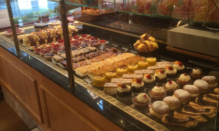 Te koop: Karaktervol handelspand met bakkerij, tearoom en woonruimte  image