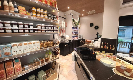 Knokke - Overname gekende Delicatessenzaak ( Kazen - Fijne vleeswaren ) - Ref. 06/10827 image