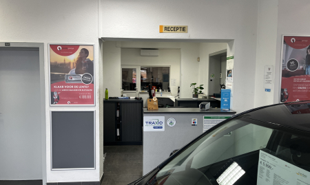 Handelsfonds – Volledig uitgeruste autogarage met showroom – Drukke ligging – Vlaams Brabant image