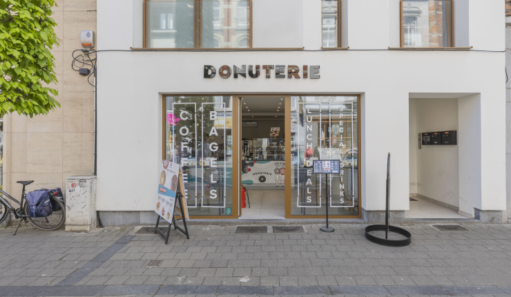 Handelsruimte met veel mogelijkheden op super locatie over te nemen in Leuven image