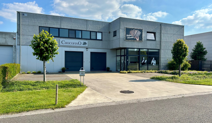 Te koop - Sint-Eloois-Winkel  -  Instapklaar bedrijfsgebouw te koop met loft/woonst/burelen en 5 parkeerplaatsen