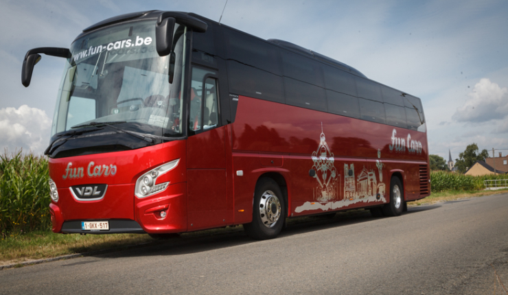 Verhuur van Luxe touringcars en minibussen in België en in het buitenland  (OKT Codenaam BUSSEN)