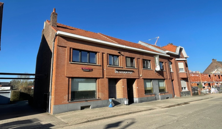 Horecapand te koop geschikt voor een restaurant, tearoom, ijssalon of bakkerij. Ideaal gelegen in het pittoreske Meldert, langs populaire toeristische routes. image