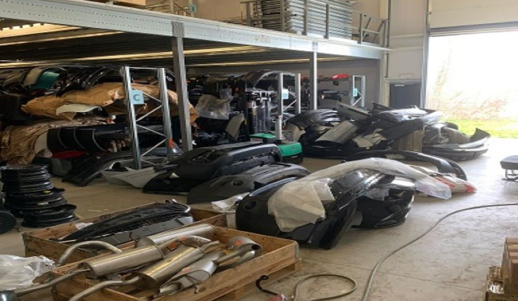 Auto onderdelen online shop -  website + grote voorraad autobumpers en nieuwe onderdelen  in 3600 Genk image