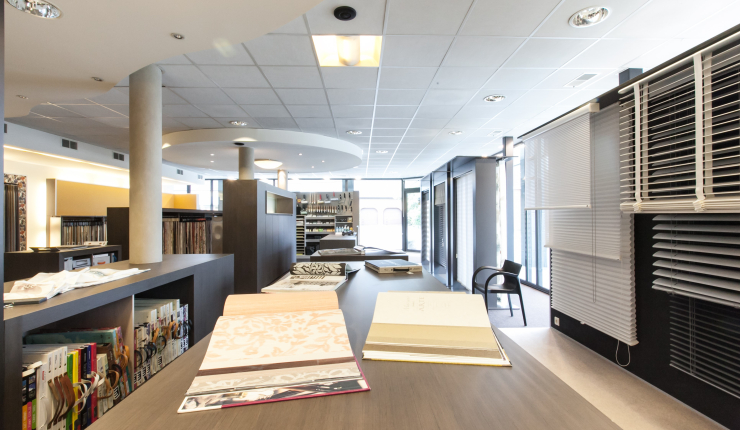 Winkel in gordijnen, zonnewering, verf en behang over te nemen in Antwerpse Kempen (OKT codenaam INTERIEUR2) image