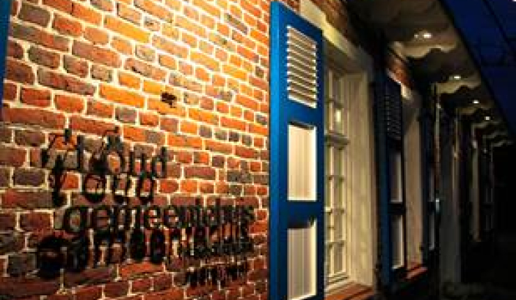 't OUD GEMEENTEHUIS in HANSBEKE over te nemen image