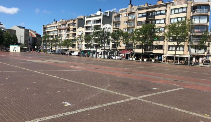 Zeer goed gelegen en goed werkende cafe-brasserie Ma Ju op de Markt in BLANKENBERGE .  NIEUWE  VOORWAARDEN !