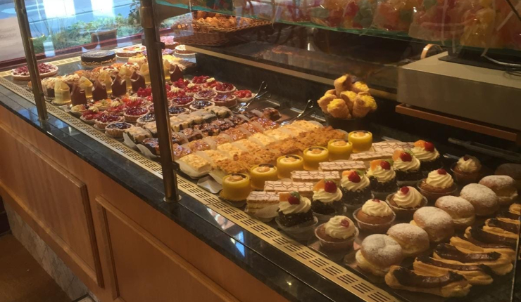 Te koop: Karaktervol handelspand met bakkerij, tearoom en woonruimte - Zuidoosten van Oost-Vlaanderen