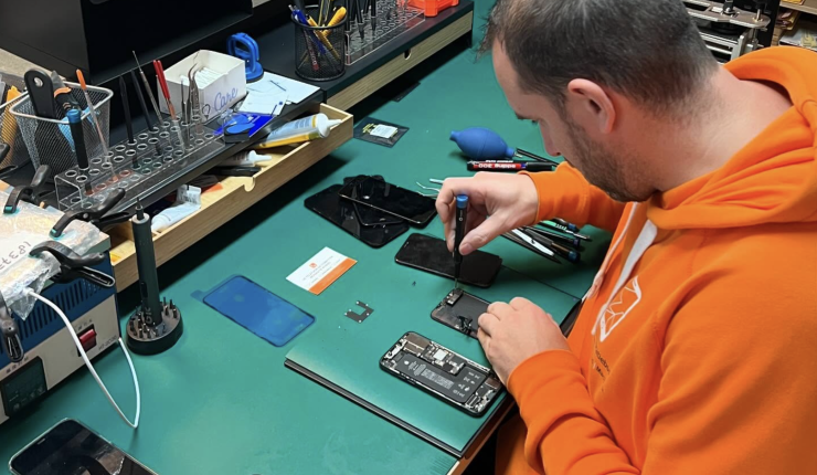 Ter overname: Succesvolle telefoon- en computerreparatiewinkel in Antwerpen (Deurne) image