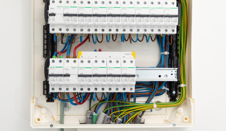 Over te nemen: snelgroeiend technisch bedrijf gespecialiseerd in elektriciteit, verwarming, ventilatie en sanitair - Machelen image