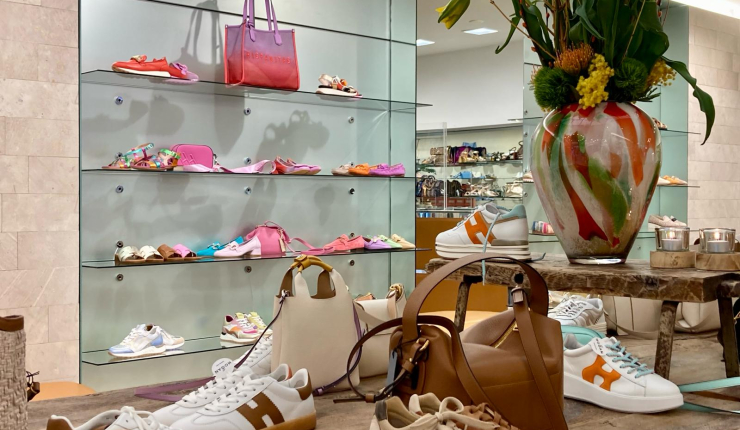 Te koop - schoenwinkel gelegen in het shopping gebied van een Limburgse stad